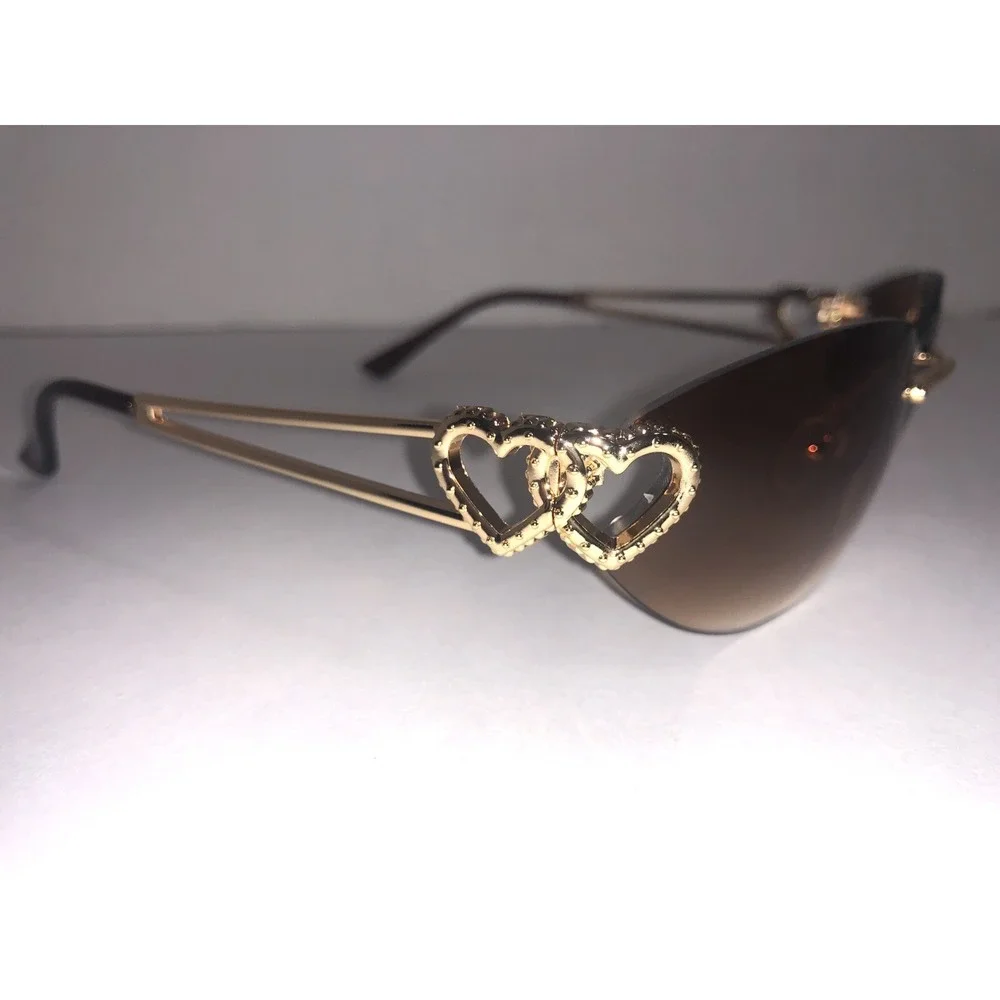Unbranded Women's Gold Connected Hearts Fashion‎ Sunglasses with Case